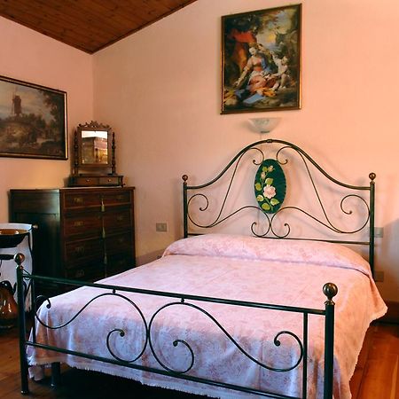 Villa Agriturismo Ca Serrantonio Urbania Exterior foto