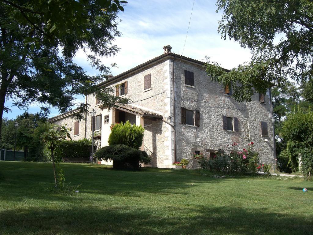 Villa Agriturismo Ca Serrantonio Urbania Exterior foto